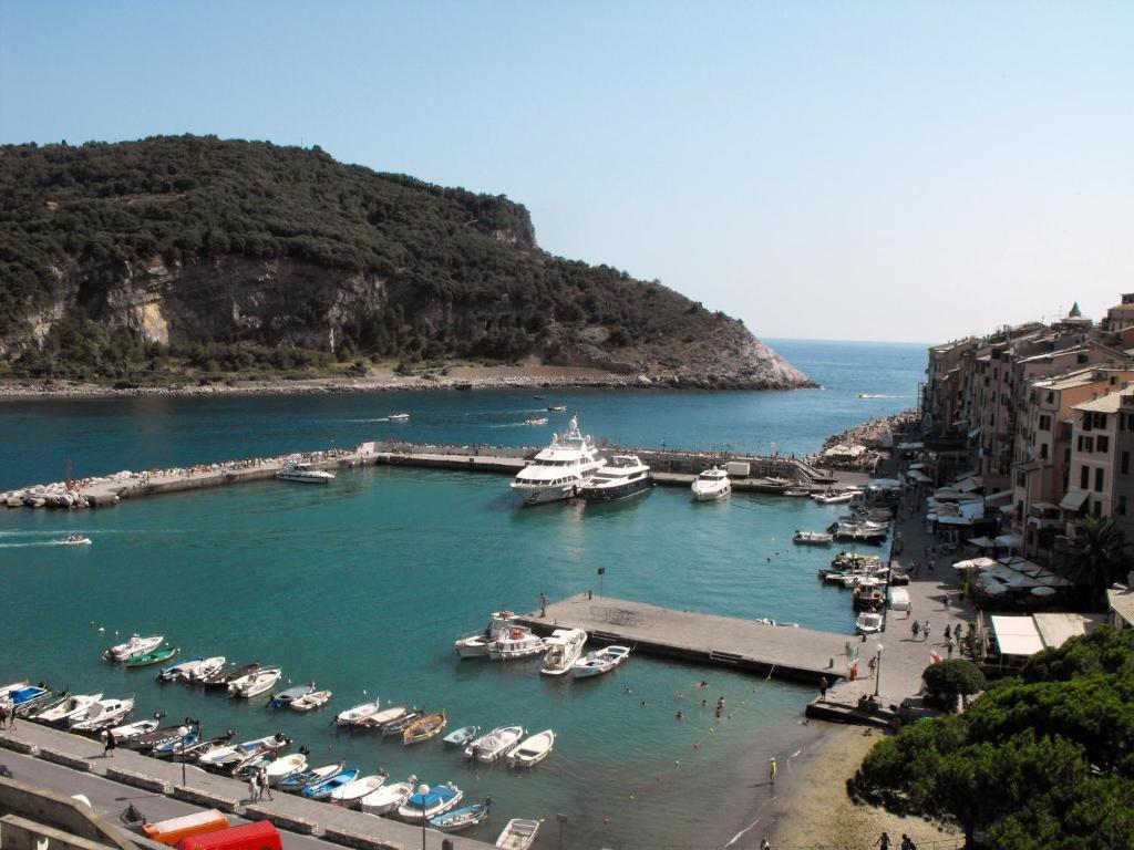 Ostello Porto Venere エクステリア 写真